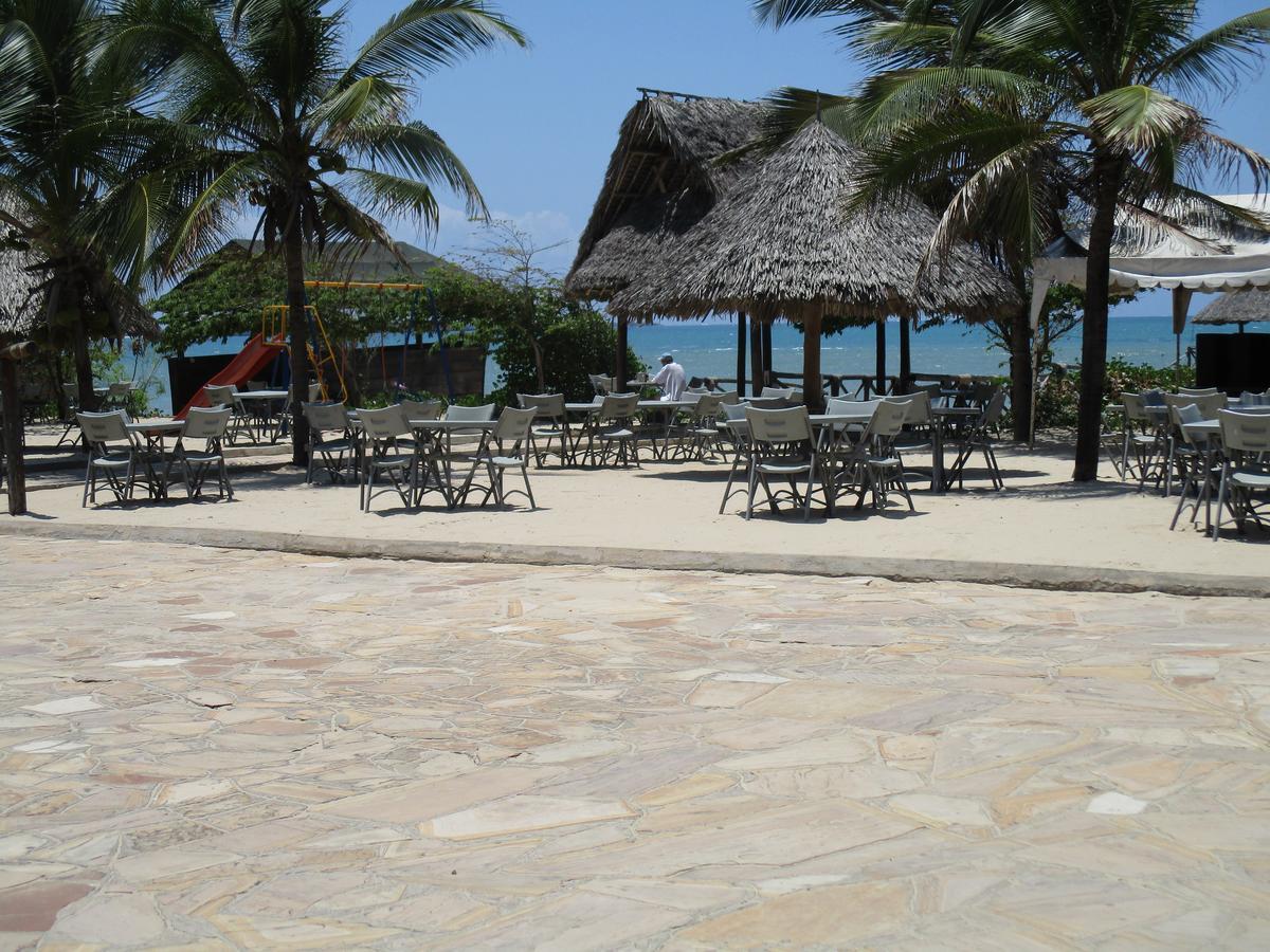 Giraffe Ocean View Hotel Dar es Salaam Exterior photo