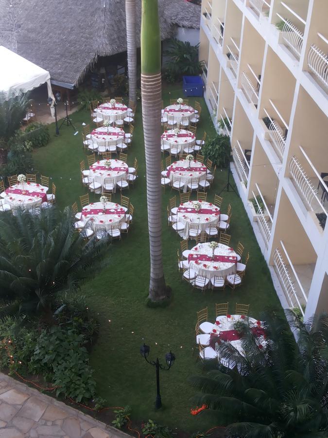 Giraffe Ocean View Hotel Dar es Salaam Exterior photo