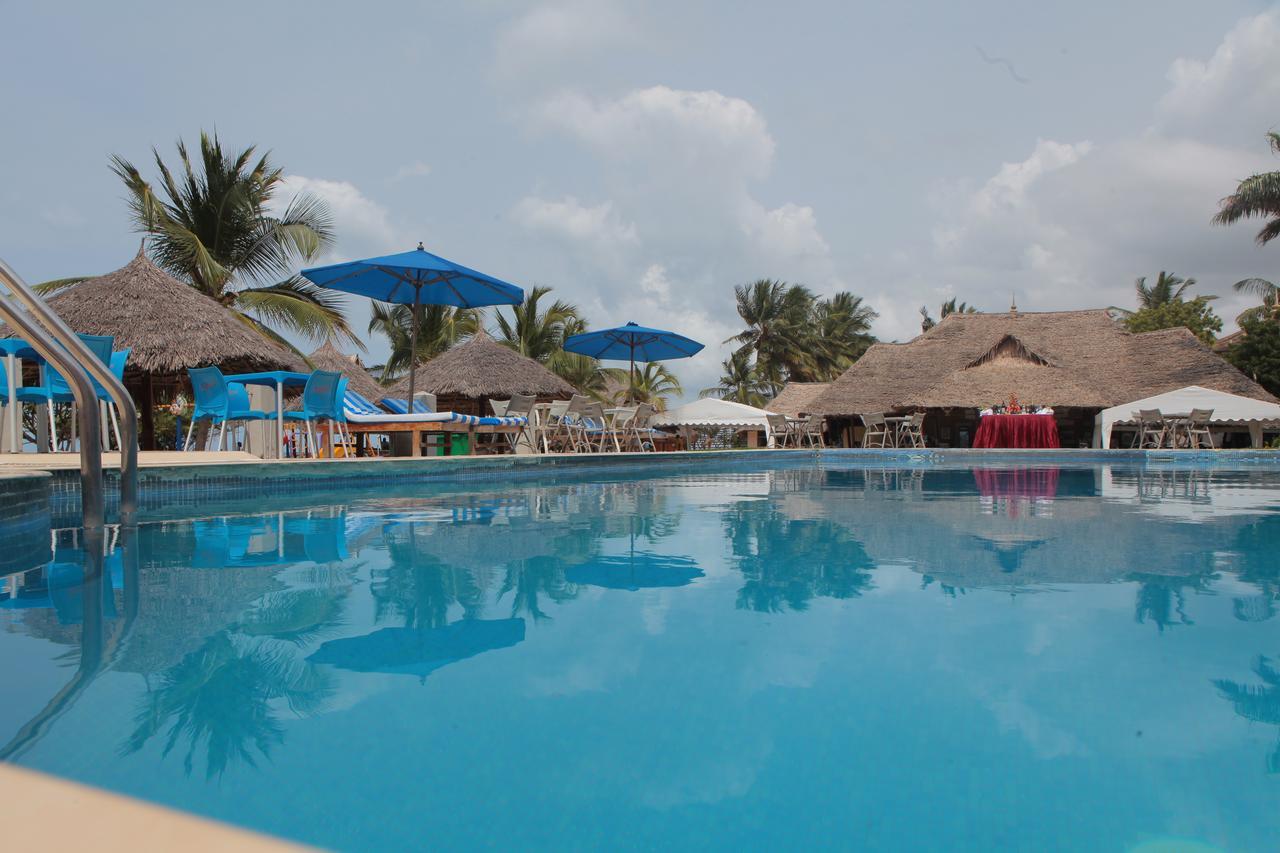 Giraffe Ocean View Hotel Dar es Salaam Exterior photo