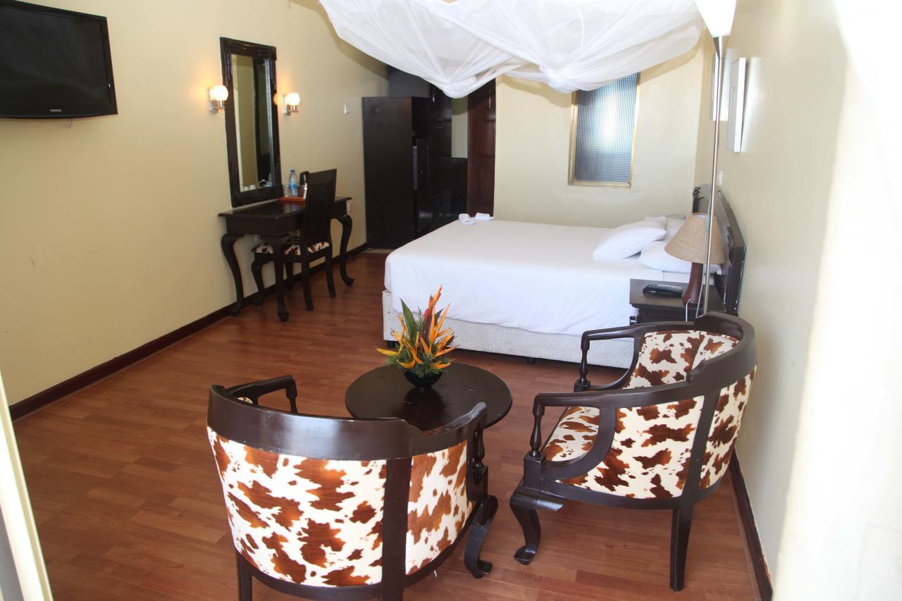 Giraffe Ocean View Hotel Dar es Salaam Exterior photo